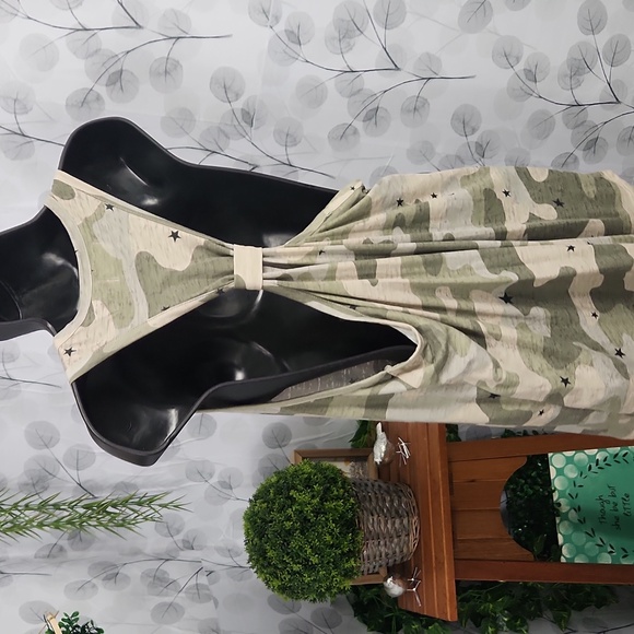 Maurices Camo Star Tank - Picture 3 of 6